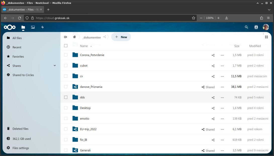 UI prostredie vlastného domáceho cloudu. Beží na platforme Nextcloud.